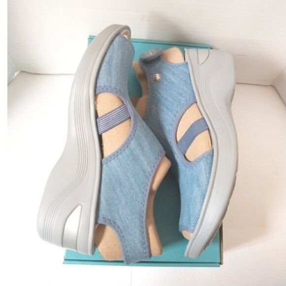 New! BZEES Dream Ankle Strap Wedge Sandals Shoes Blue Denim Machine Washable 9W - Picture 3 of 6